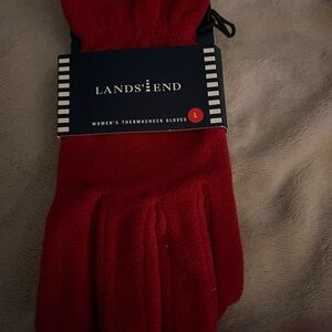 Lands' End Racing Red Thermacheck Gloves NEW Buy before the rush
